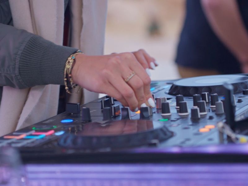 Mikseta i DJ